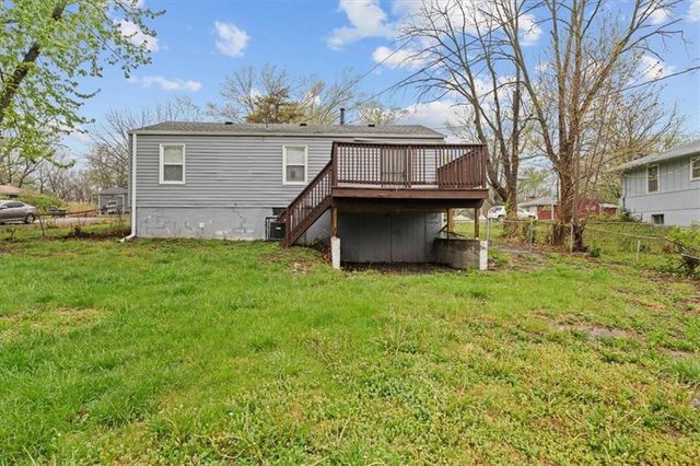 10505 Oakland Avenue, Kansas City, MO 64134