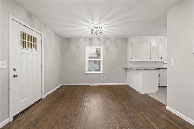 10505 Oakland Avenue, Kansas City, MO 64134