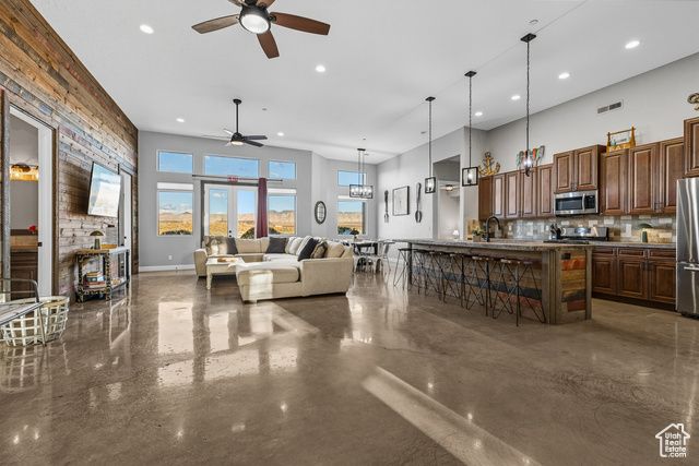 3221 S 4900 W, Hurricane, UT 84737