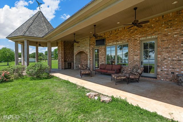 10099 Ferry Lake Road, Oil City, LA 71061