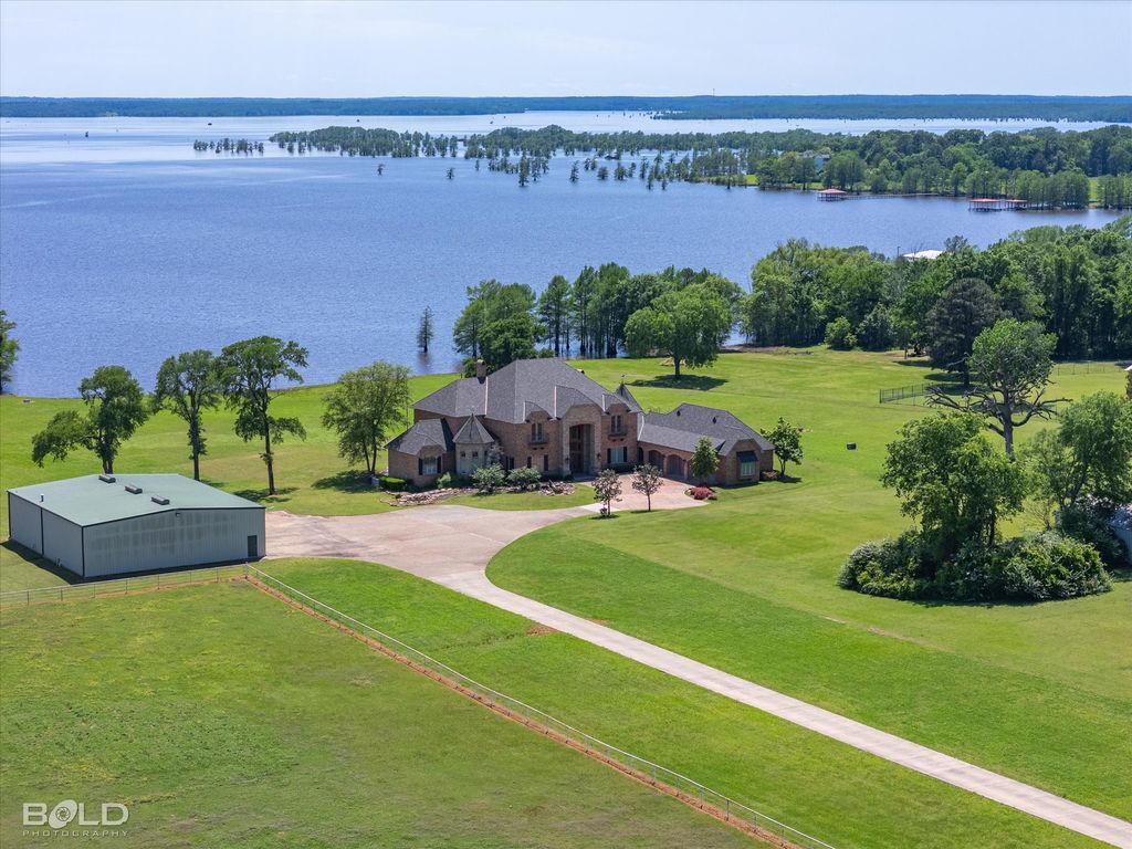 10099 Ferry Lake Road, Oil City, LA 71061