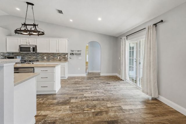 4738 Ashley Lake Circle, Vero Beach, FL 32967