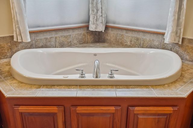 1198 Dale Ford Road, Delaware, OH 43015