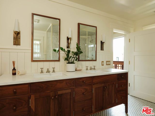 649 Palms Boulevard, Venice (los Angeles), CA 90291