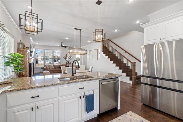 6204 SW Luna Lane, Bentonville, AR 72713