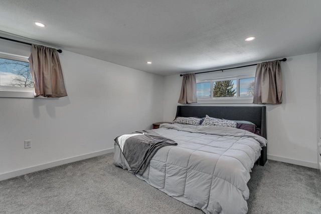 351 E SCOTT STREET, Omro, WI 54963