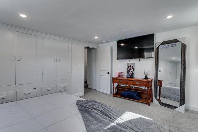 351 E SCOTT STREET, Omro, WI 54963