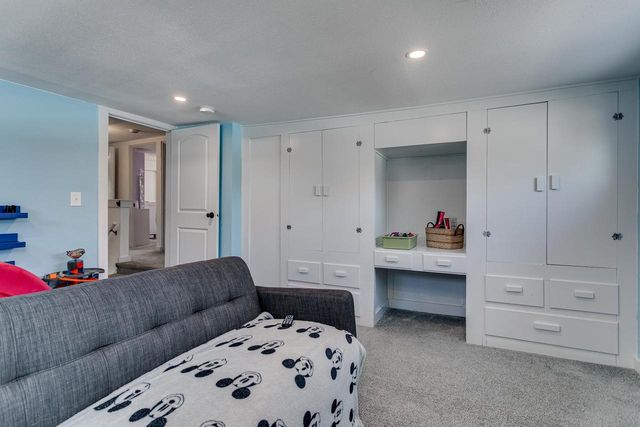 351 E SCOTT STREET, Omro, WI 54963