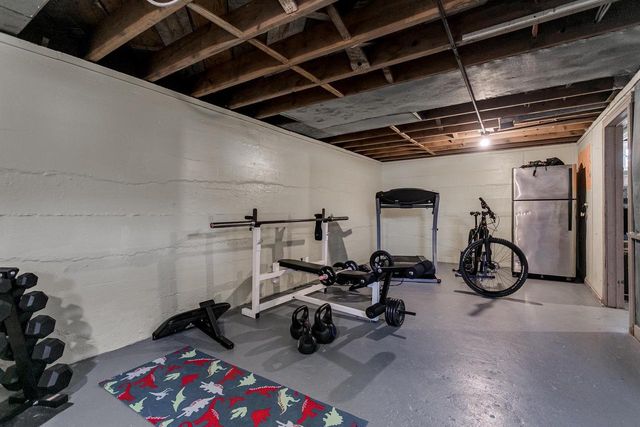 351 E SCOTT STREET, Omro, WI 54963