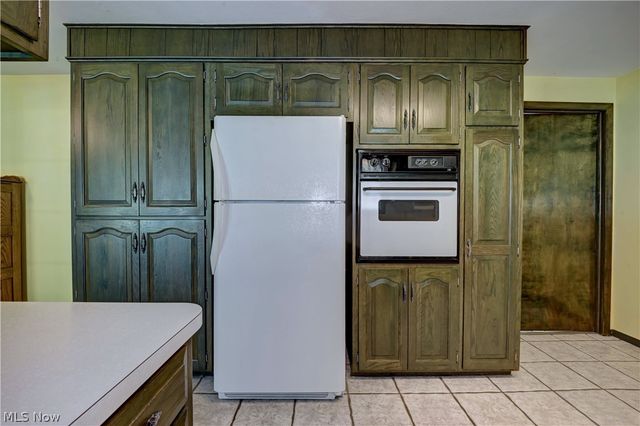 11652 Sandyville Road NE, Sandyville, OH 44671