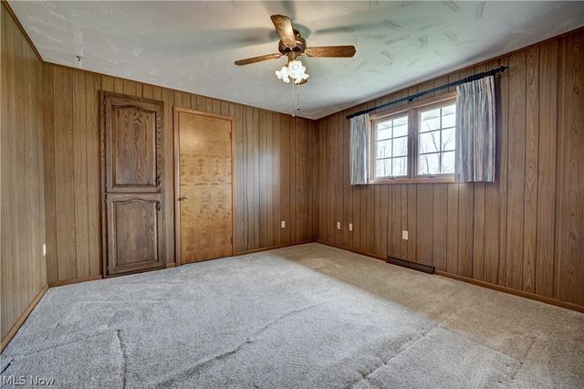 11652 Sandyville Road NE, Sandyville, OH 44671