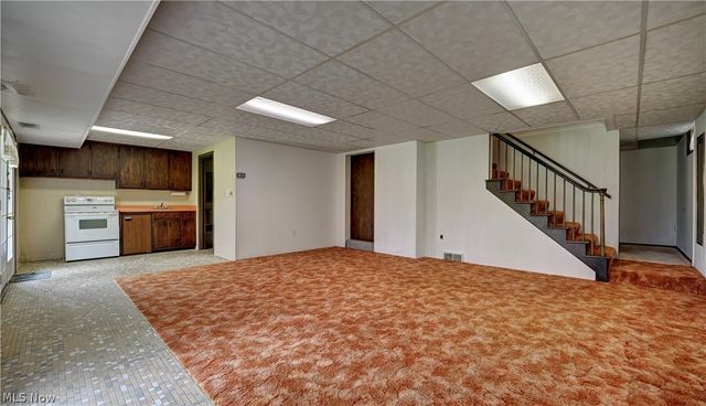 11652 Sandyville Road NE, Sandyville, OH 44671