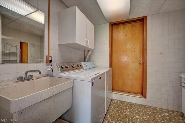 11652 Sandyville Road NE, Sandyville, OH 44671