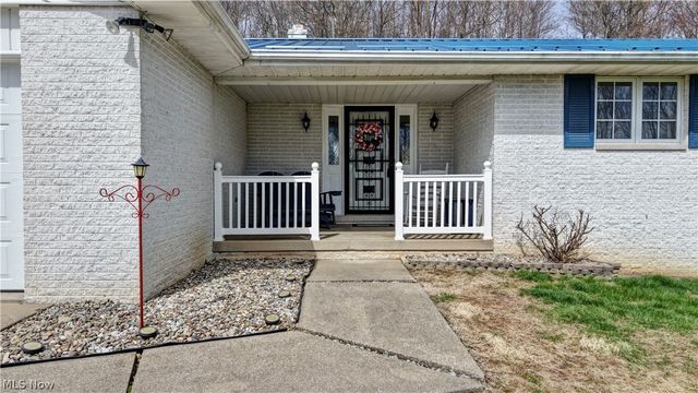 11652 Sandyville Road NE, Sandyville, OH 44671