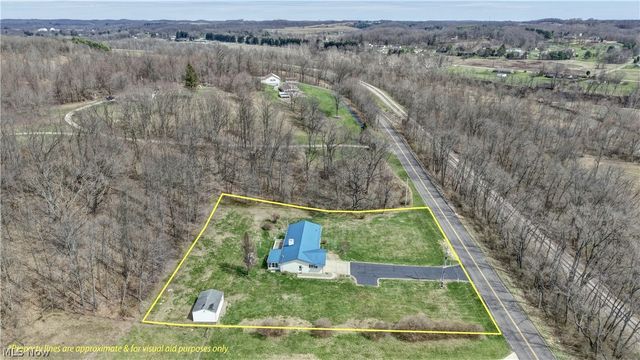 11652 Sandyville Road NE, Sandyville, OH 44671