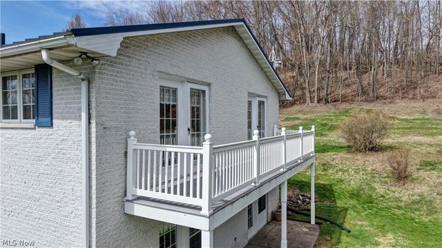 11652 Sandyville Road NE, Sandyville, OH 44671