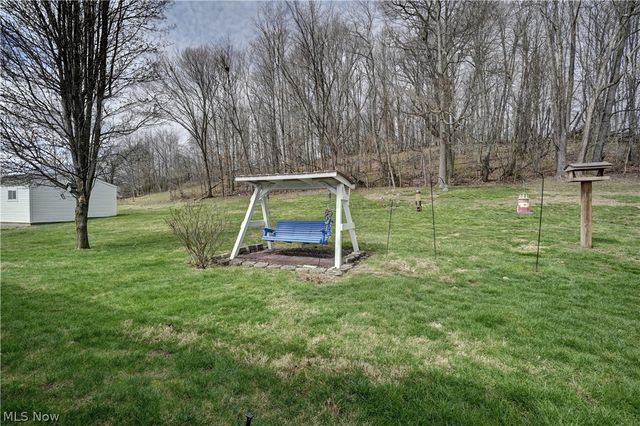 11652 Sandyville Road NE, Sandyville, OH 44671