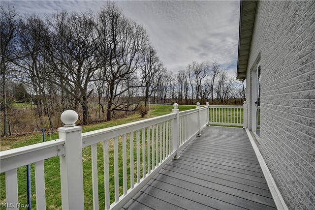 11652 Sandyville Road NE, Sandyville, OH 44671