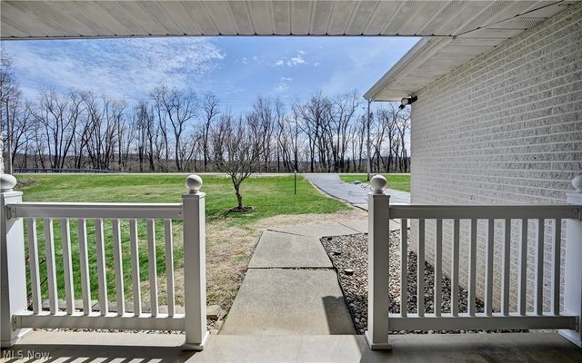 11652 Sandyville Road NE, Sandyville, OH 44671