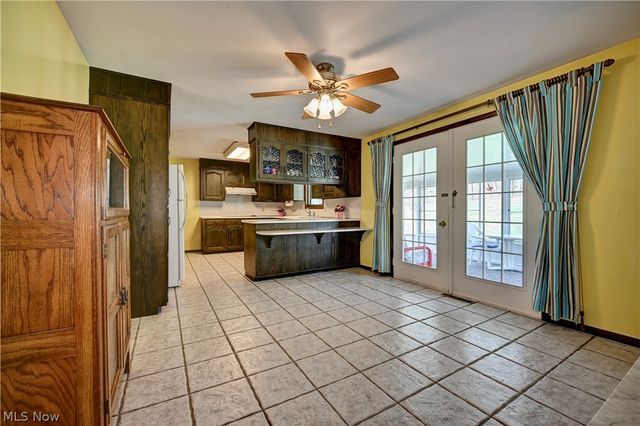 11652 Sandyville Road NE, Sandyville, OH 44671