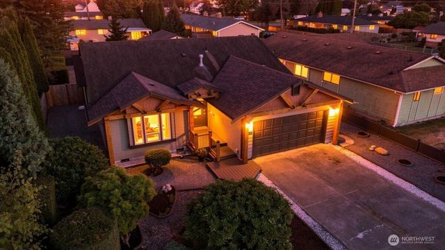 1218 10th Avenue NW, Puyallup, WA 98371