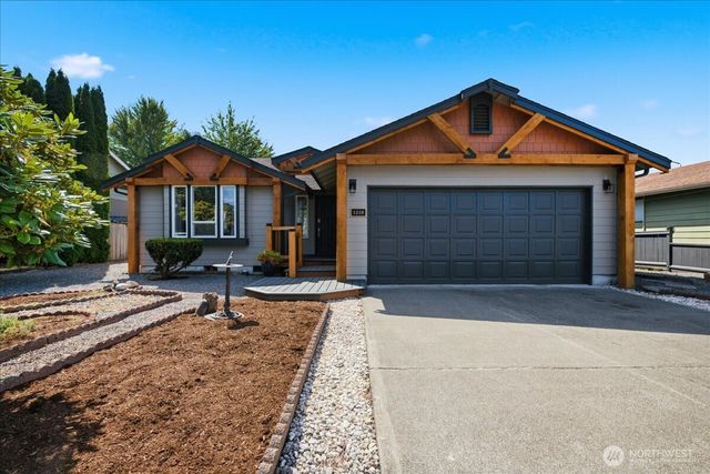 1218 10th Avenue NW, Puyallup, WA 98371
