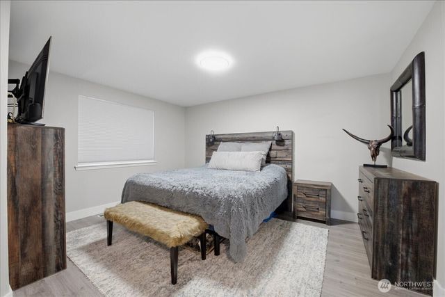 1218 10th Avenue NW, Puyallup, WA 98371