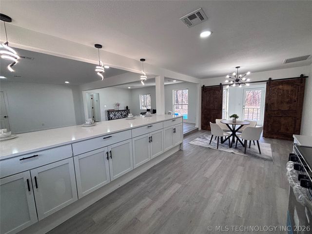 1760 S 79th East Avenue, Tulsa, OK 74112