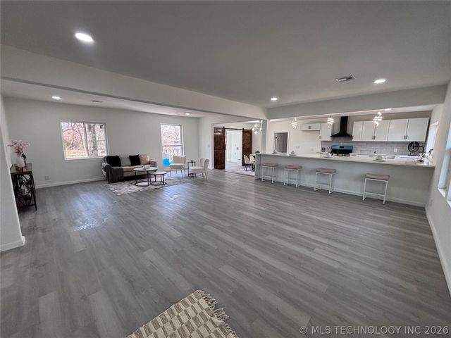 1760 S 79th East Avenue, Tulsa, OK 74112