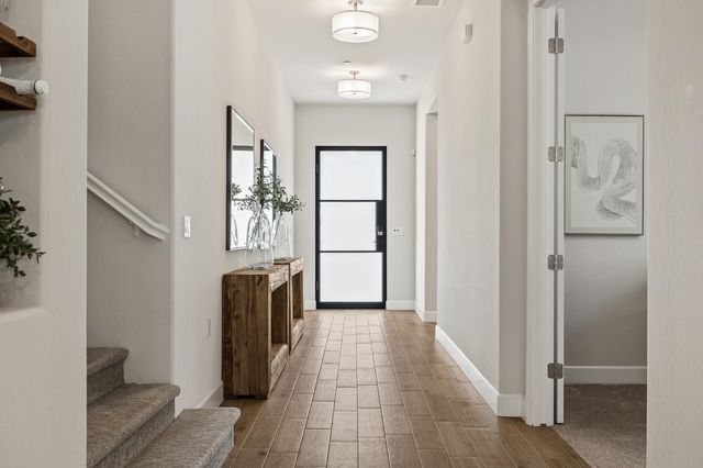 11214 N Via Ravenna Drive, Fresno, CA 93730