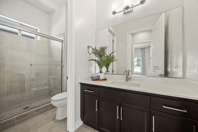 11214 N Via Ravenna Drive, Fresno, CA 93730