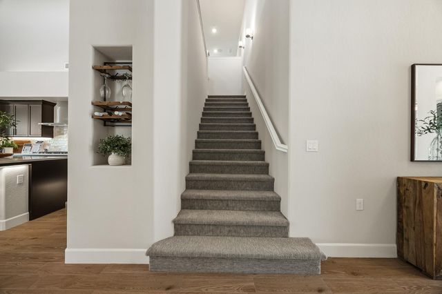 11214 N Via Ravenna Drive, Fresno, CA 93730