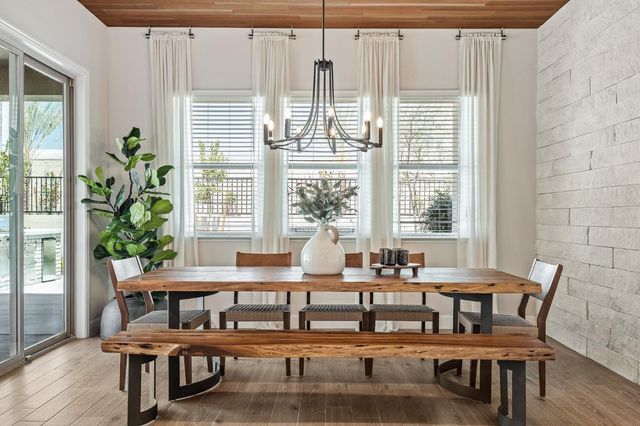 11214 N Via Ravenna Drive, Fresno, CA 93730