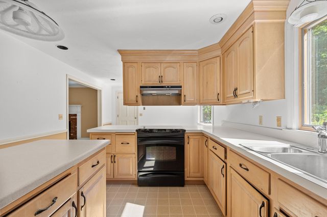 6 August Way, Sandwich, MA 02563