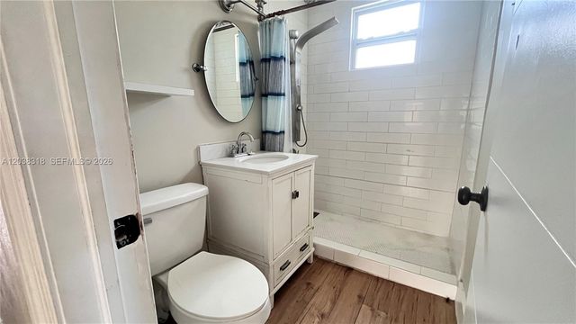 1031 Hollywood Boulevard, Hollywood, FL 33019
