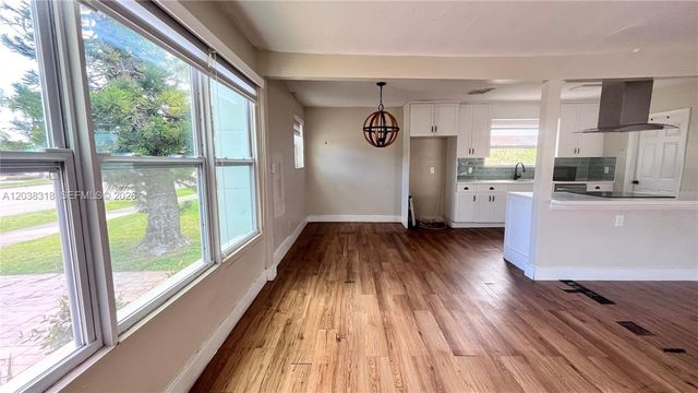 1031 Hollywood Boulevard, Hollywood, FL 33019