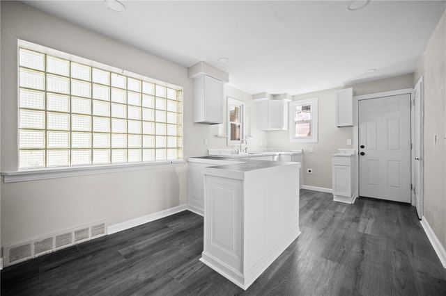 505 Wylie, Clairton, PA 15025