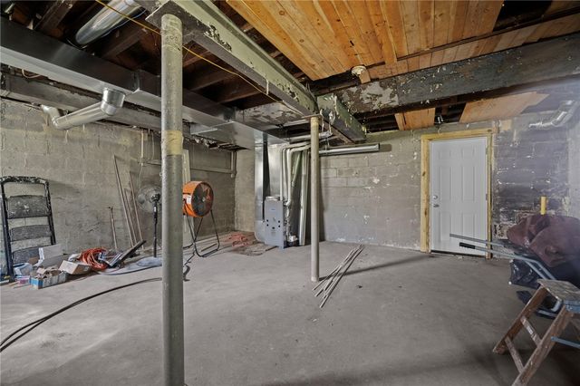 505 Wylie, Clairton, PA 15025