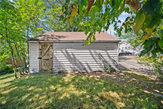 505 Wylie, Clairton, PA 15025
