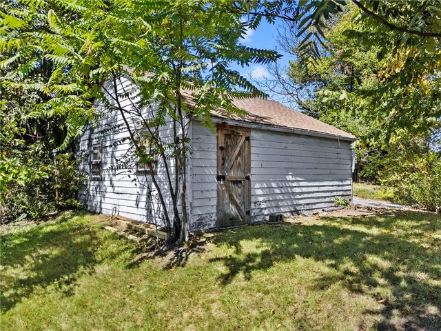 505 Wylie, Clairton, PA 15025