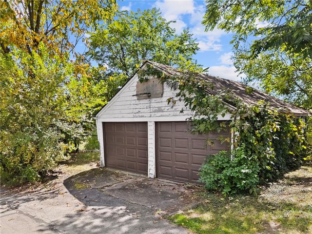 505 Wylie, Clairton, PA 15025