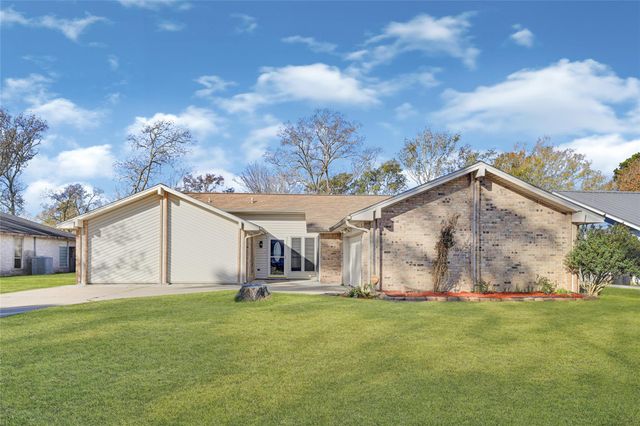 16127 Coral Bay Street, Crosby, TX 77532