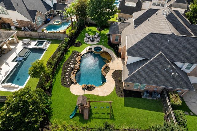 11803 Silverwood Bend Lane, Cypress, TX 77433