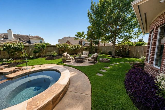 11803 Silverwood Bend Lane, Cypress, TX 77433