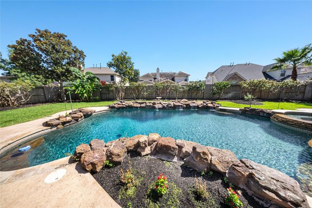 11803 Silverwood Bend Lane, Cypress, TX 77433
