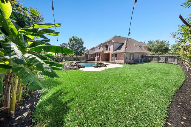 11803 Silverwood Bend Lane, Cypress, TX 77433