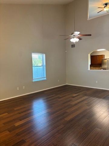 5721 Malcom TRL, Austin, TX 78754