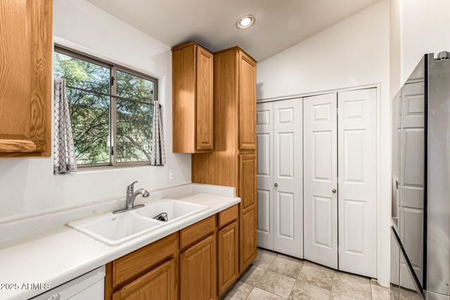 7550 E EARLL Drive 74, Scottsdale, AZ 85251