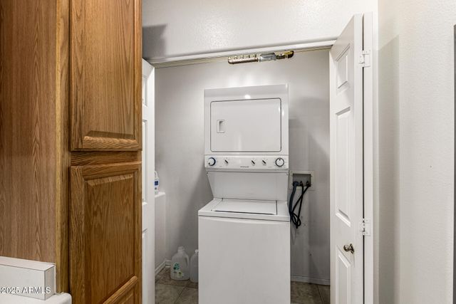 7550 E EARLL Drive 74, Scottsdale, AZ 85251