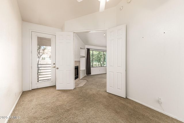 7550 E EARLL Drive 74, Scottsdale, AZ 85251